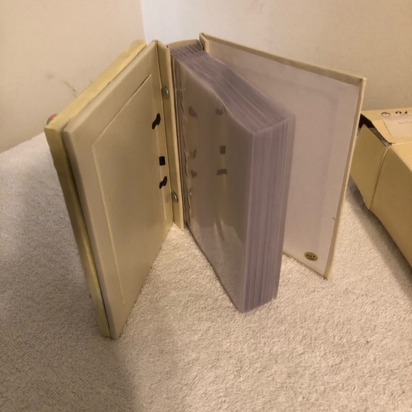 Our Baby Hand Painted Frame Album Holds 80 Photos 4”x6” NIB - Picture 4 of 4